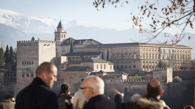Aprobado el toque de queda en Granada durante 14 días desde que el TSJA lo autorice