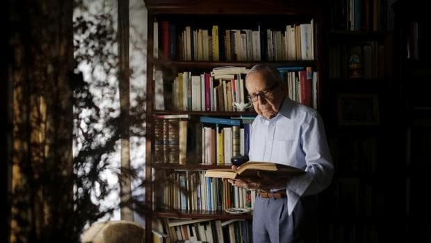 La familia de Pablo García Baena cede el archivo del poeta a la Junta para su custodia en Córdoba