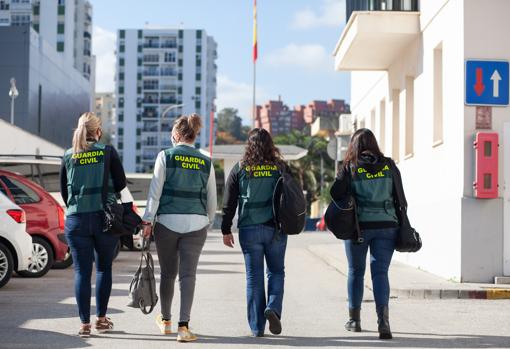 «No es un trabajo fijo. Un día estas aquí y al siguiente en otro sitio. Nos movemos en función de lo que hacen los narcos»