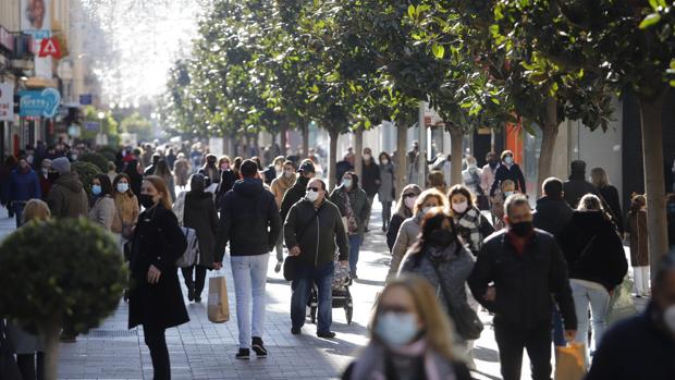 Frenesí de compras en el primer día hábil del comercio de 2021