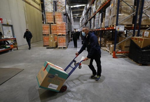 Almacenamiento de vacunas Covid en la nave de Atarfe (Granada)
