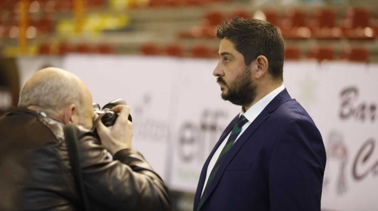 El entrenador del Córdoba Patrimonio de la Humanidad, Josan González