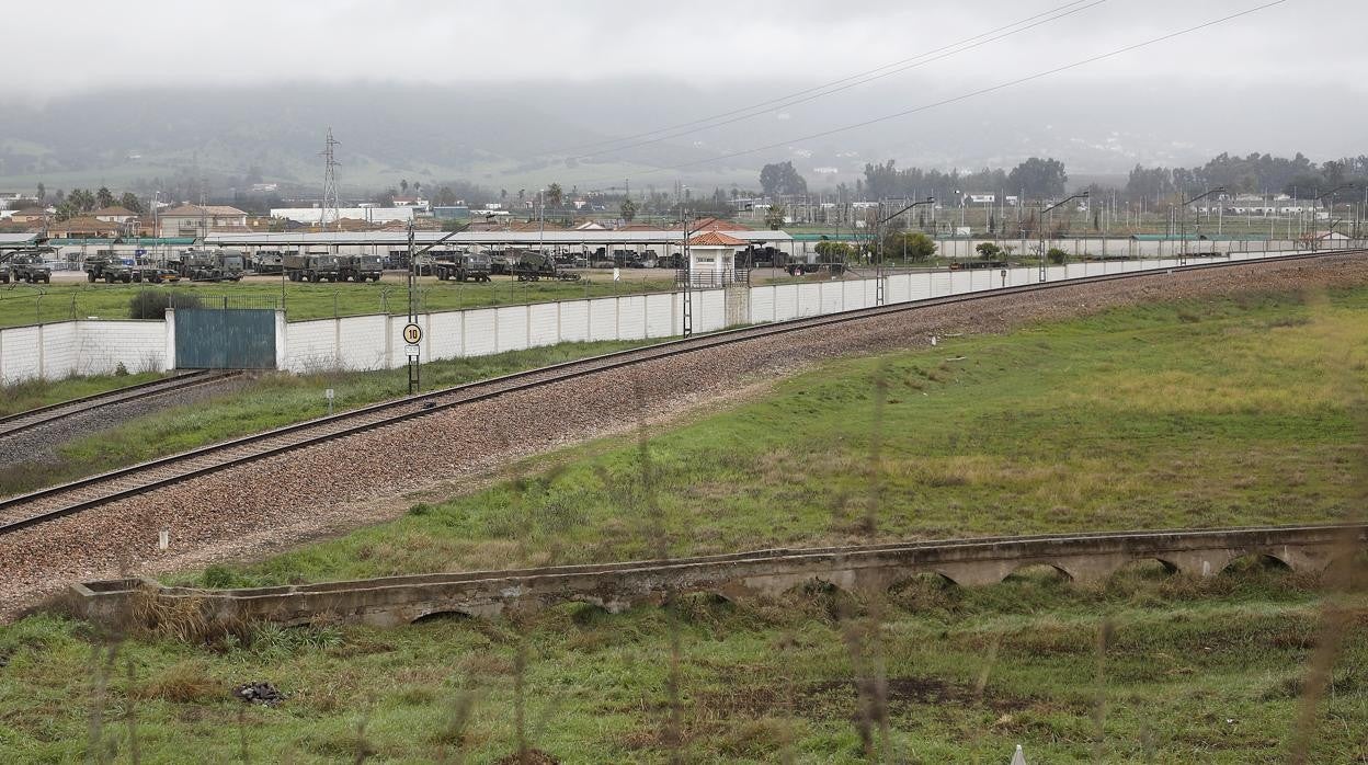 Instalaciones del Centro de Mantenimiento de Vehículos del Ejército en El Higuerón, a partir del cual crecerá la nueva base