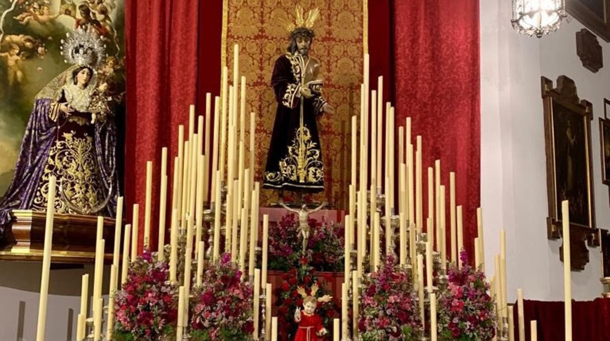 Altar de cultos del Señor de Humildad y Paciencia en la iglesia del Santo Ángel