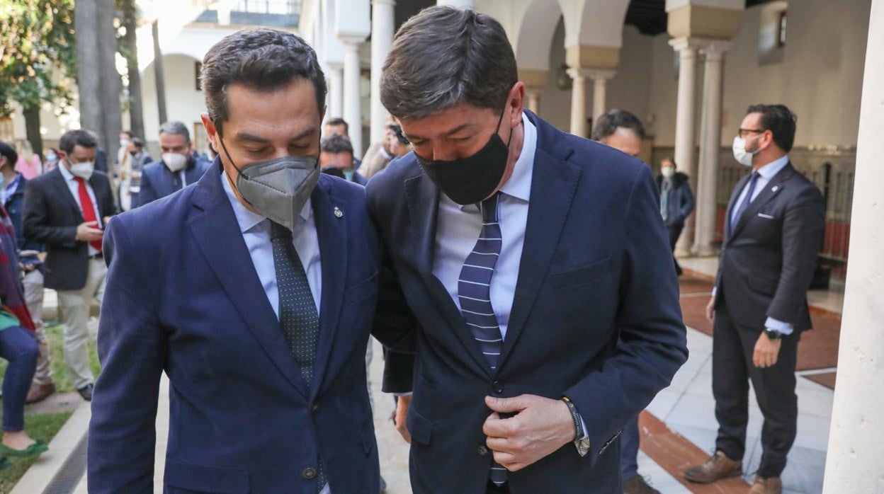El presidente de la Junta de Andalucía, Juanma Moreno y el vicepresidente, Juan Marín