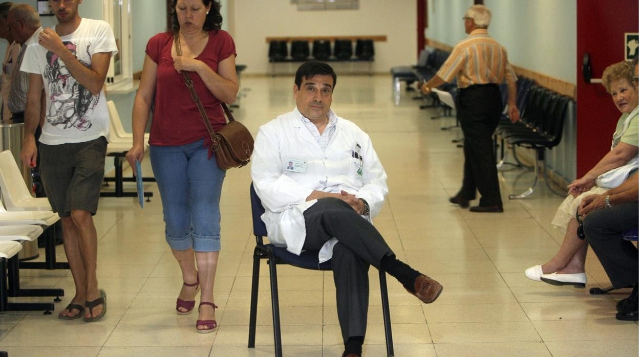 Enrique Aranda, jefe de Oncología del Reina Sofía