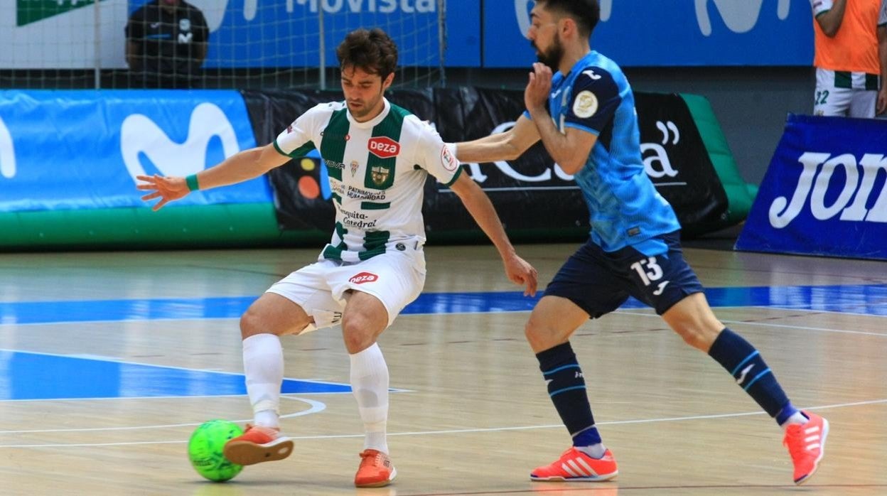 Pablo del Moral, del Córdoba Patrimonio, en el partido de este domingo ante el Inter Movistar