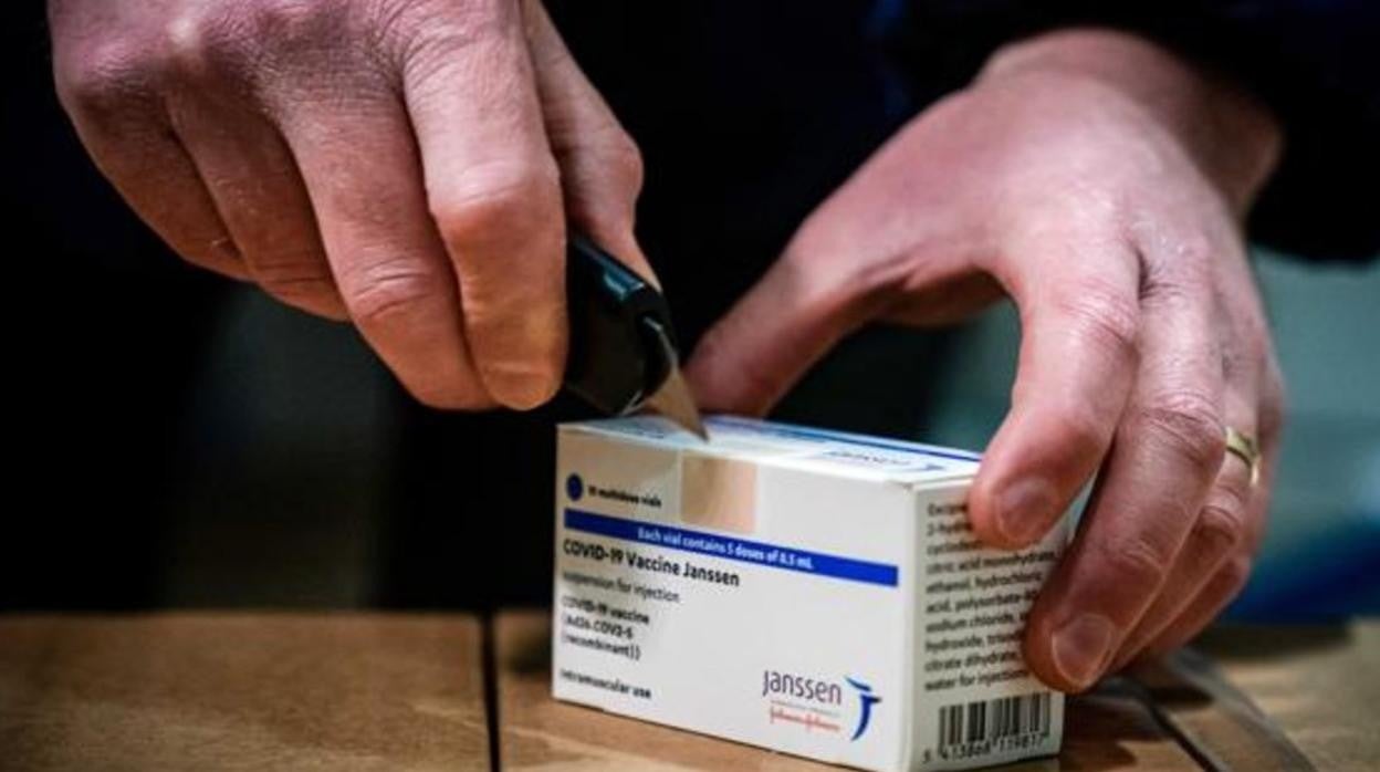 Caja de vacuna de Janssen