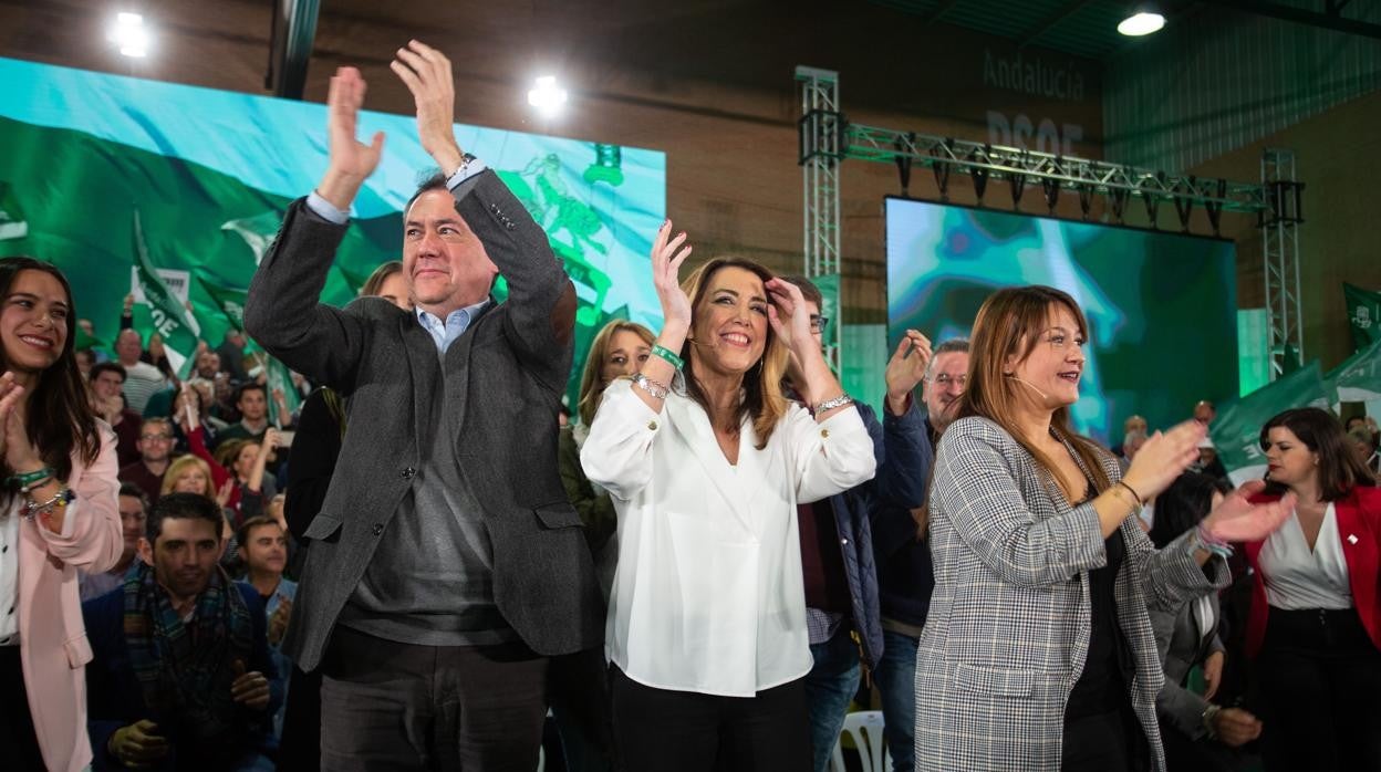 Juan Espadas y Susana Díaz en un mitin de las elecciones andaluzas