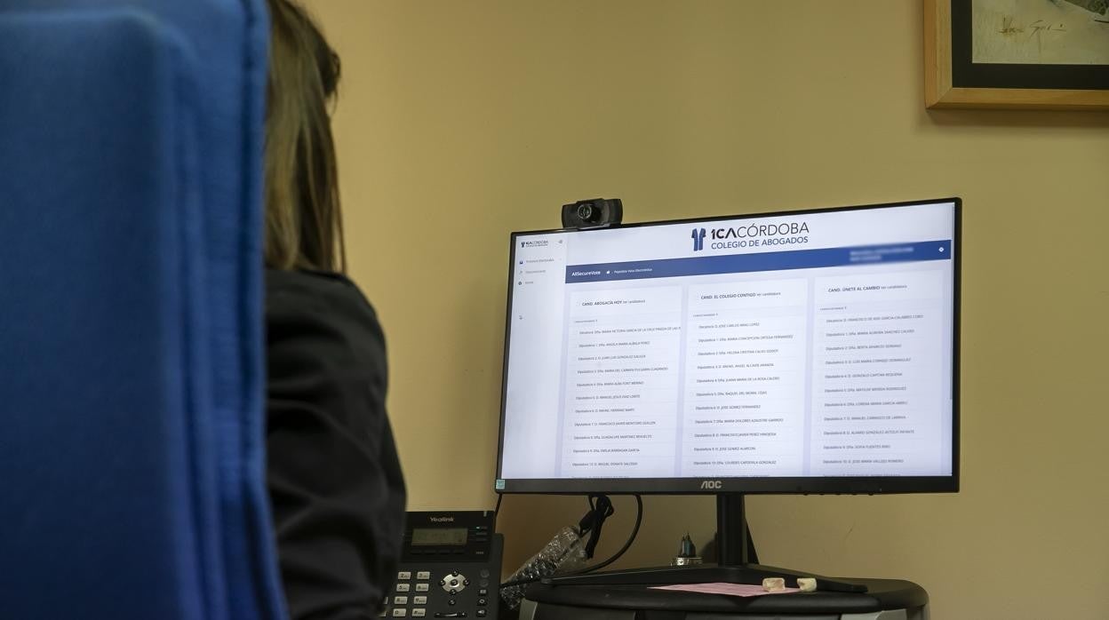 Votación telemática en el Colegio de Abogados de Córdoba