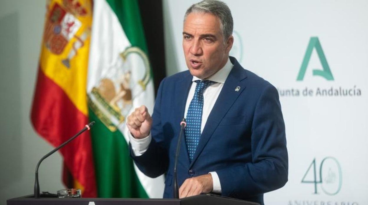 El consejero de la Presidencia y portavoz del Gobierno andaluz, Elías Bendodo, hoy en rueda de prensa
