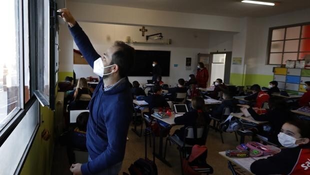 La nueva ley que reconoce como autoridad a los profesores de Andalucía incluye a la concertada