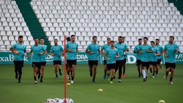 El Córdoba CF se mide al Linares en el primer ensayo general de la pretemporada
