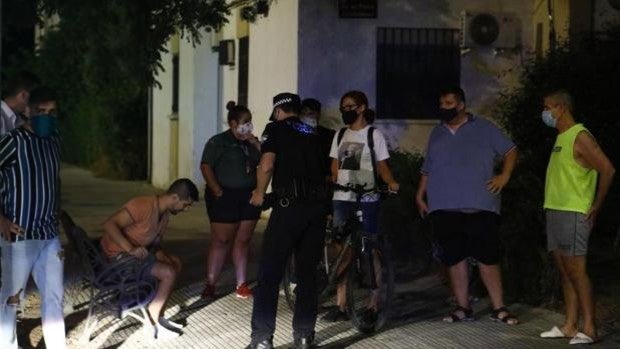 Desalojan dos botellones con 250 jóvenes en Belalcázar y Palenciana
