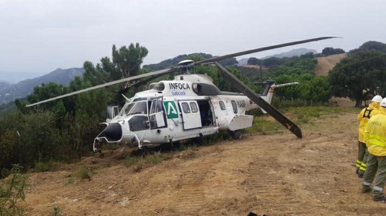 Helicóptero que ha sufrido el acdidente en el día de hoy en el incendio de Sierra Bermeja