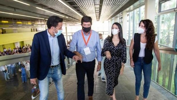 Ciudadanos baraja adelantar sus primarias a la Junta de Andalucía