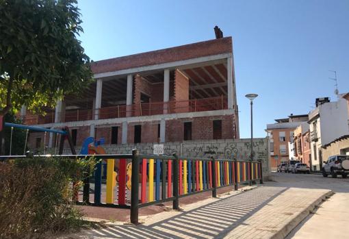 Lucena | La Seguridad Social desiste ahora de acabar las obras de su nueva sede, iniciadas hace una década