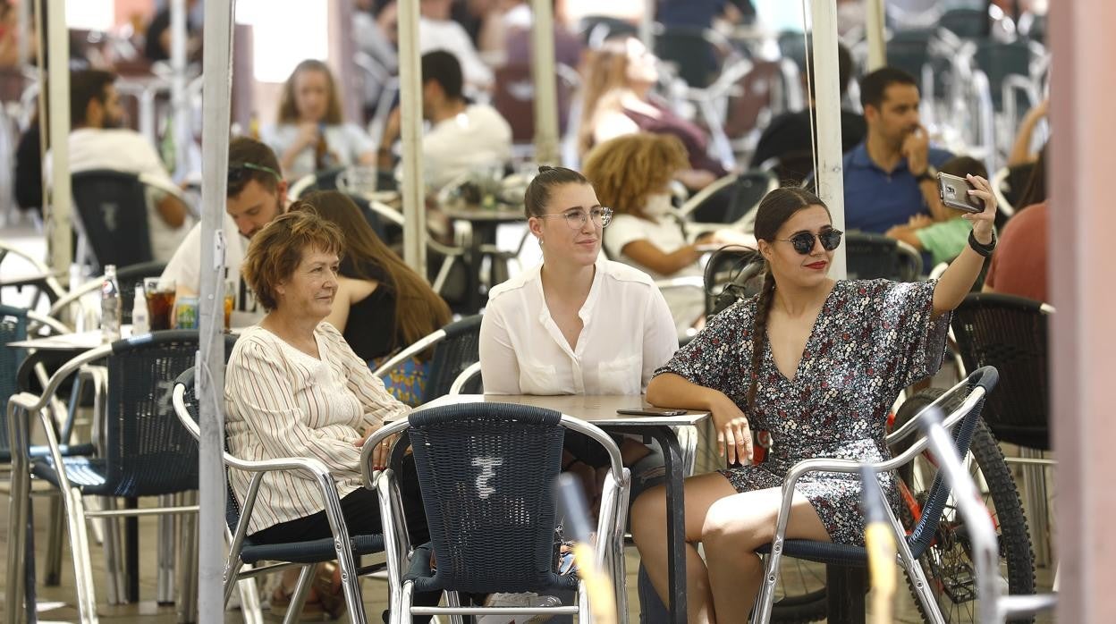 El número de contagios por coronavirus registrados este martes en Andalucía es de 232