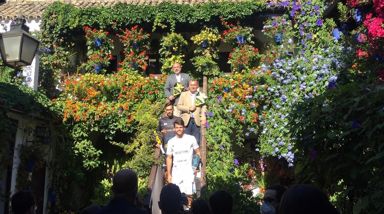 Garrido, Gil y Torrejimeno, en un momento de la presentación del Córdoba Open de pádel en San Basilio 44