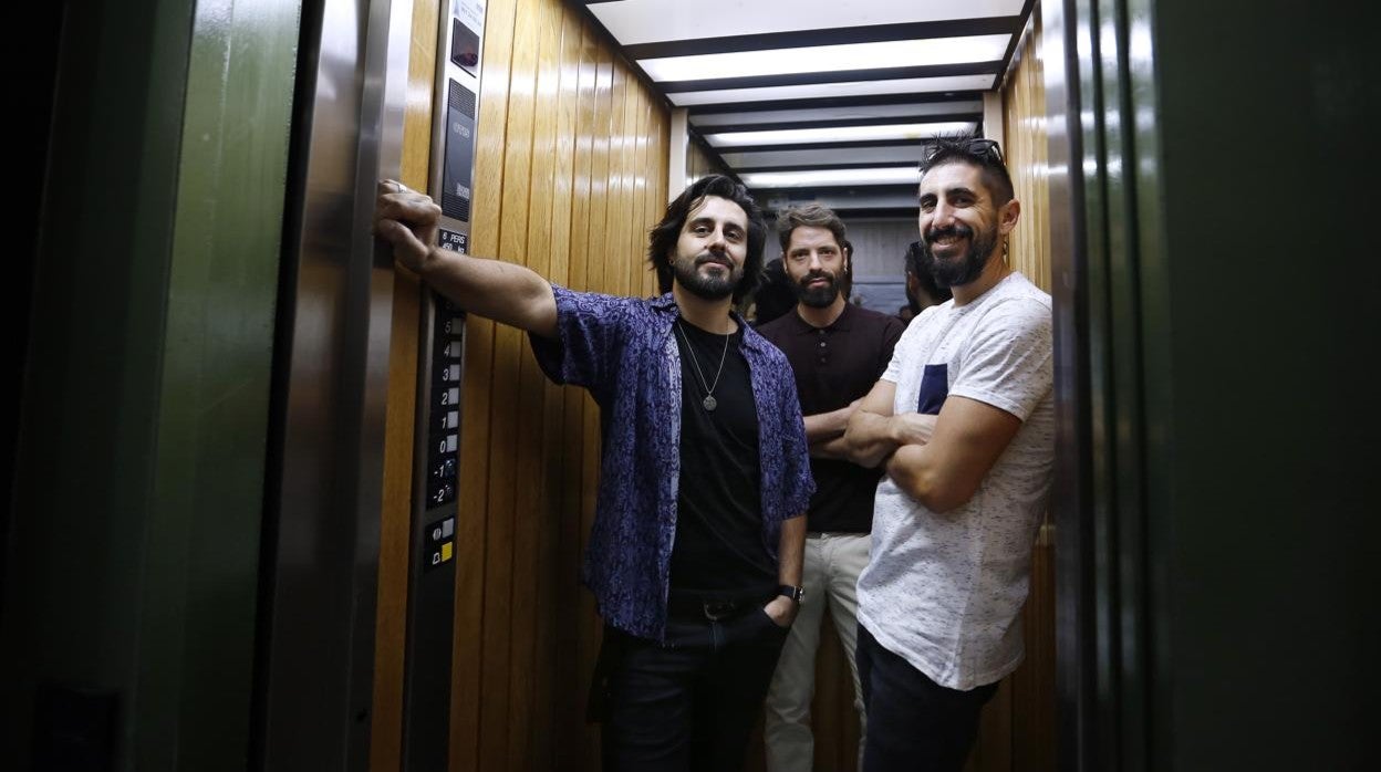 Los componentes del grupo cordobés Aslándticos