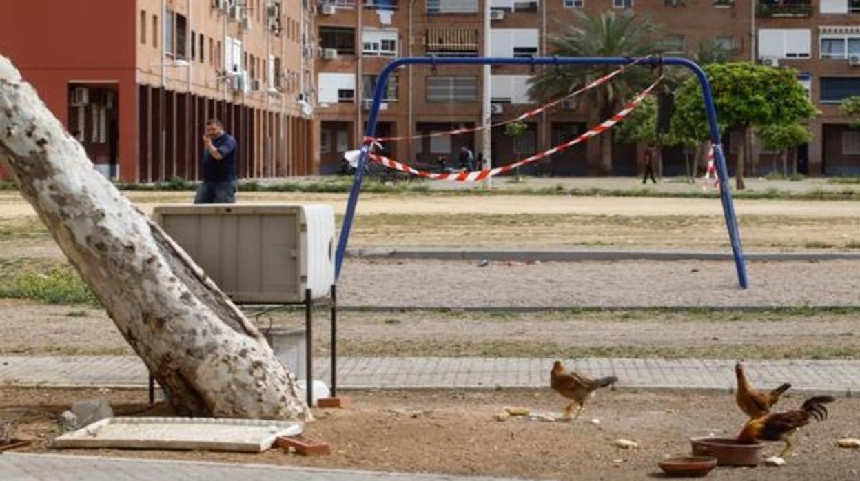 Imagen de una plaza de Palmeras, uno de los cinco barrios más pobres de España