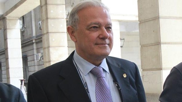 Muere Ángel Ojeda Avilés, exconsejero de Hacienda de la Junta de Andalucía