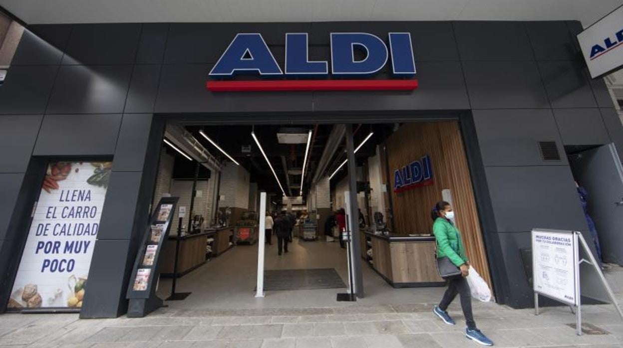 Entrada de un supermercado Aldi
