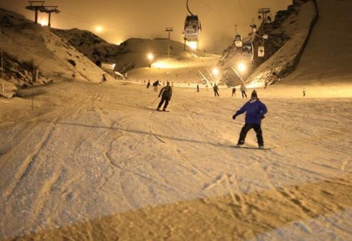 Esquí nocturno en Sierra Nevada