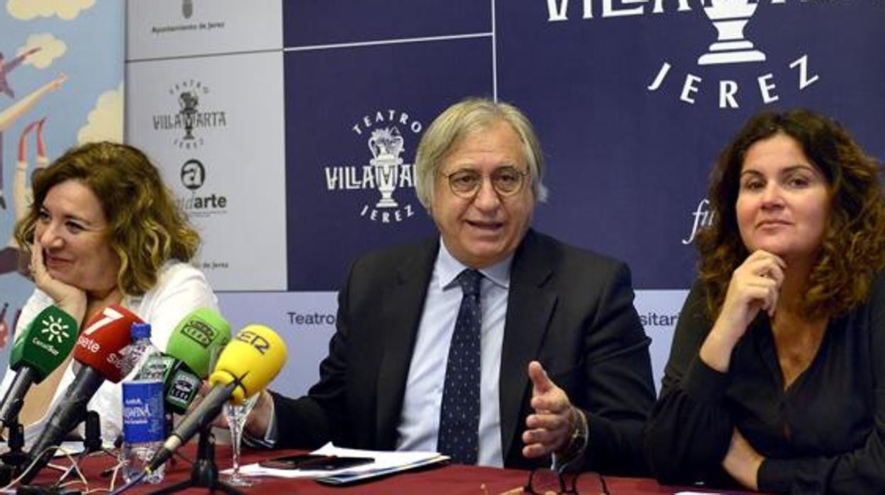 Francisco Camas, en una rueda de prensa como segundo teniente de alcalde del Ayuntamiento de Jerez