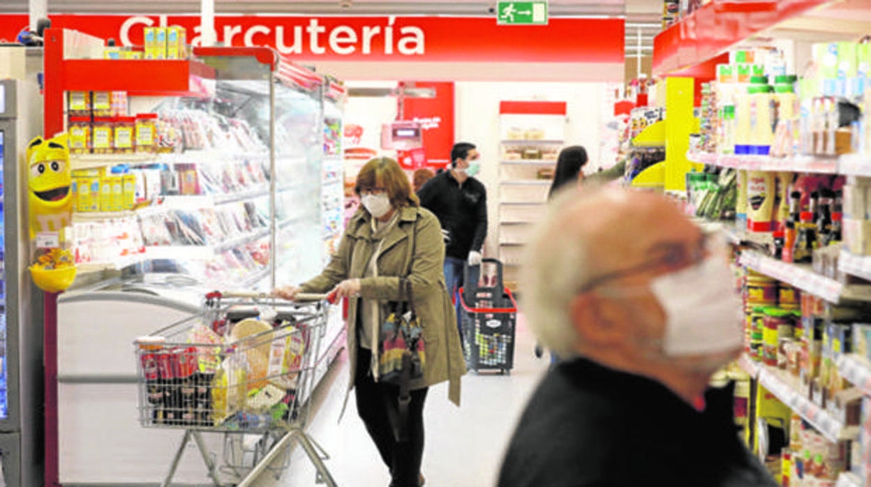 Clientes en un supermercado