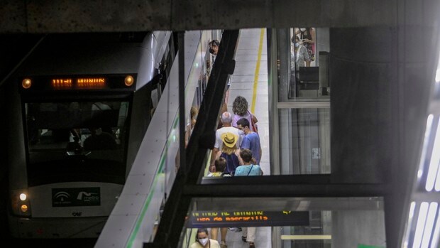 Los metros andaluces transportaron 23 millones de viajeros en 2021, un 33% más que el año anterior
