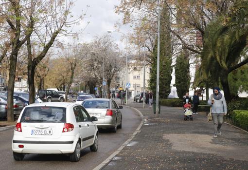 Vehículos a la altura de la parroquia de Las Margaritas