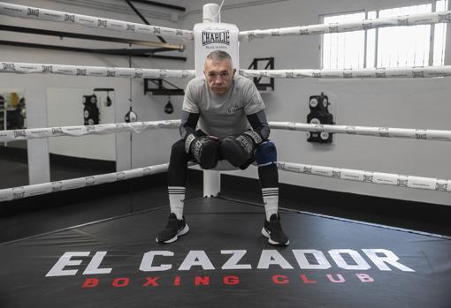 José Luis Navarro padre, El Cazador, en su gimnasio de Córdoba