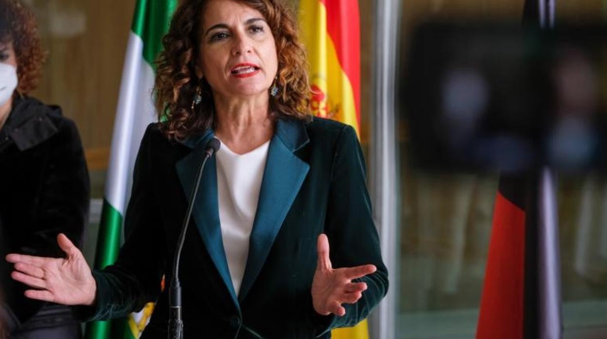 La ministra de Hacienda, María Jesús Montero, este viernes en Ayamonte