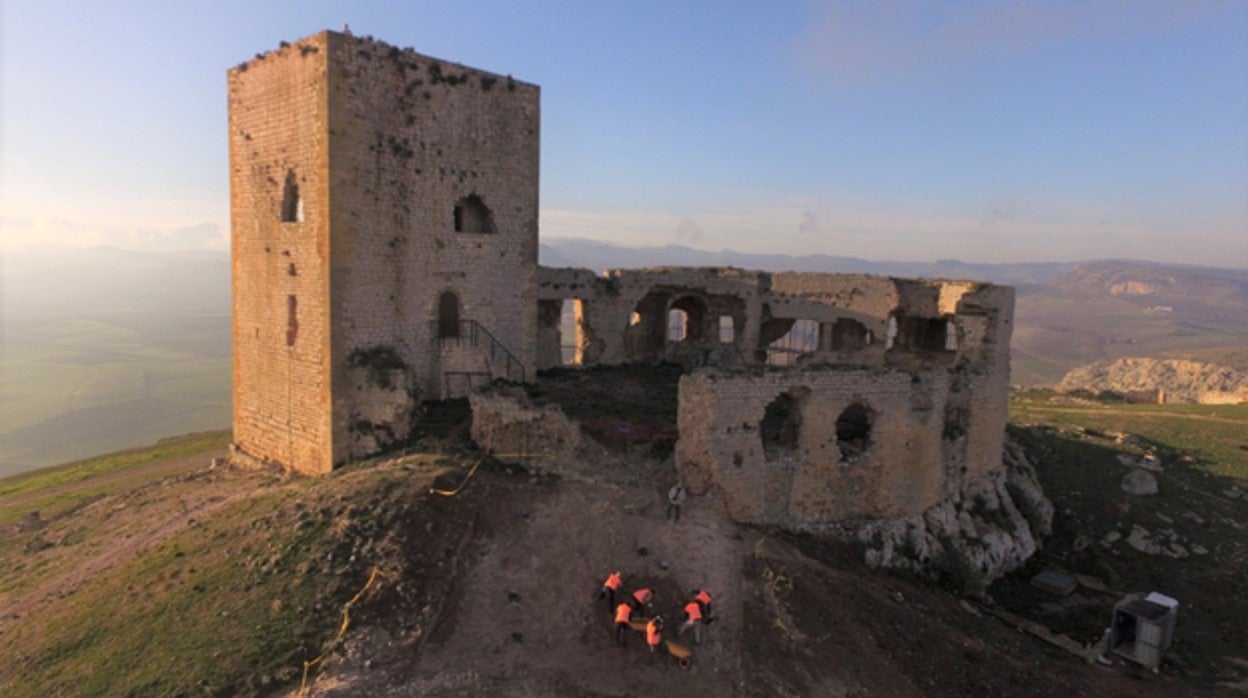 El castillo de la Estrella de Teba guarda secretos y leyendas