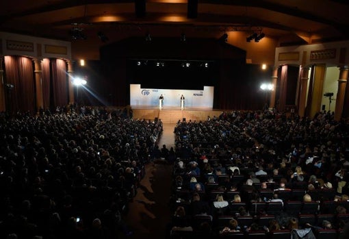 El auditorio municipal de Torremolinos, completamente abarrotado