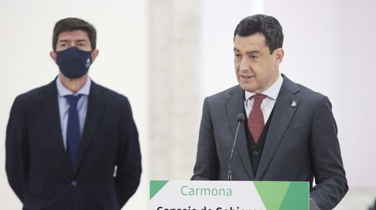 El vicepresidente de la Junta, Juan Marín, y el presidente andaluz, Juanma Moreno, este martes