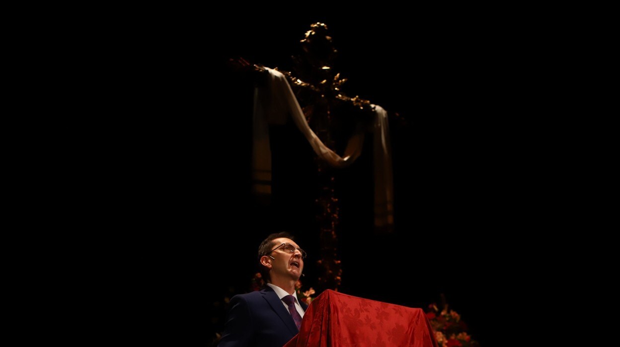 Rafael Fernández Criado, durante su pregón de la Semana Santa de Córdoba
