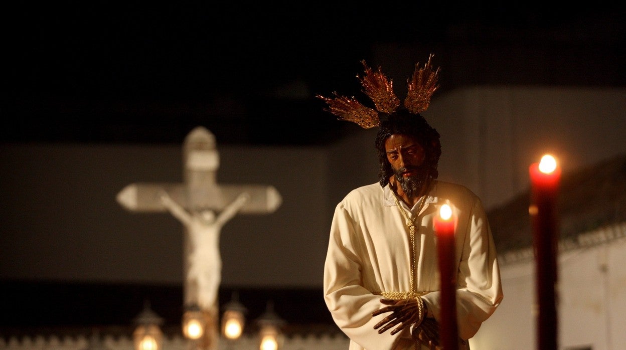 Jesús de la Sangre, en su vía crucis un Viernes de Dolores