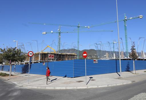 Una promoción en construcción en la Arruzafilla, una de las zonas de expansión residencial