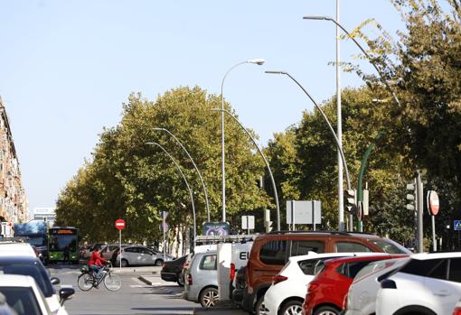 Alumbrado bajo sospecha en la avenida de Libia