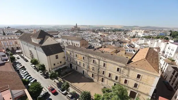 La Zona Militar será objeto de reforma urbanística a fondo si cuaja la compra de la Universidad de Córdoba