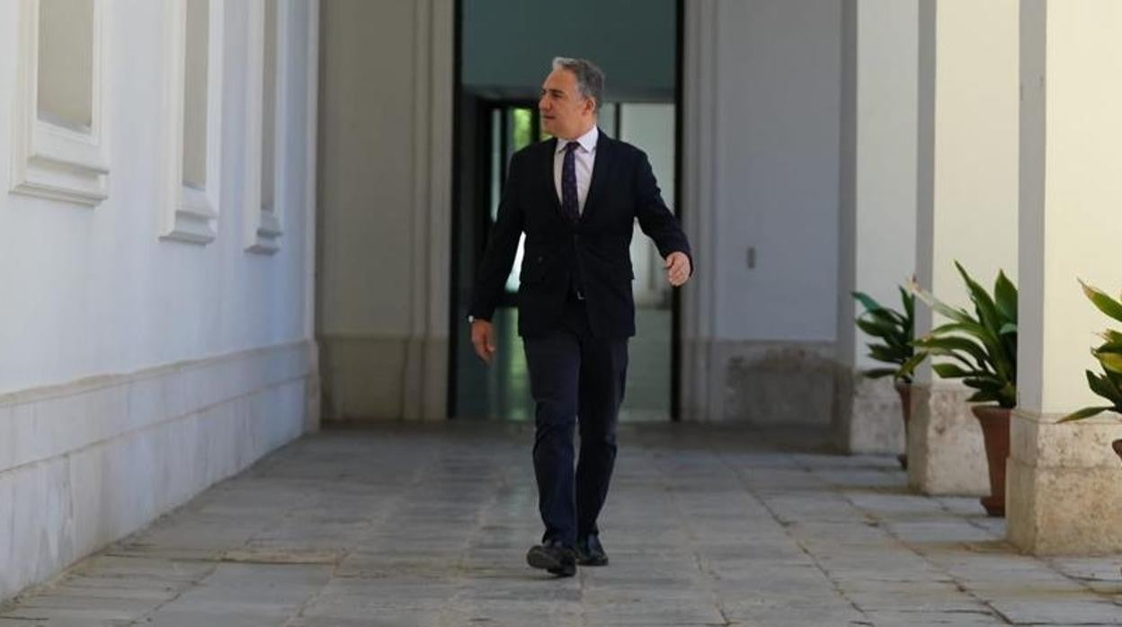 El consejero de la Presidencia y portavoz del Gobierno, Elías Bendodo, este martes en el Palacio de San Telmo