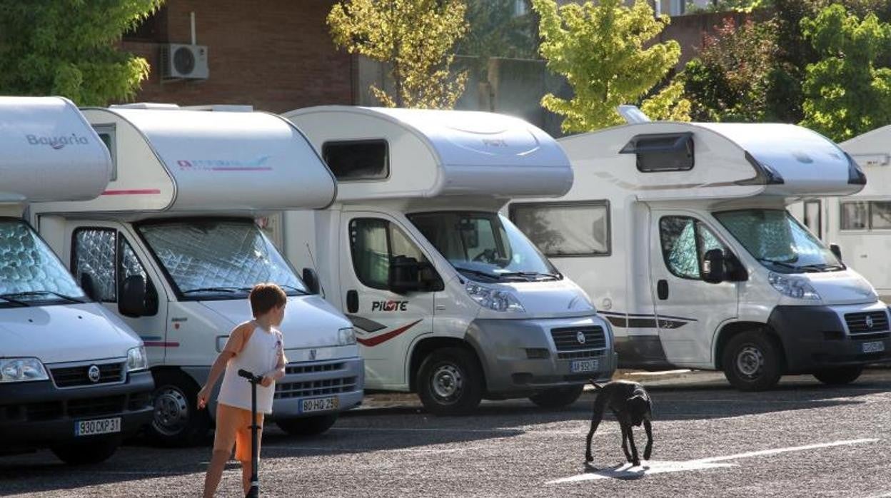 Autocaravanas en una imagen de archivo