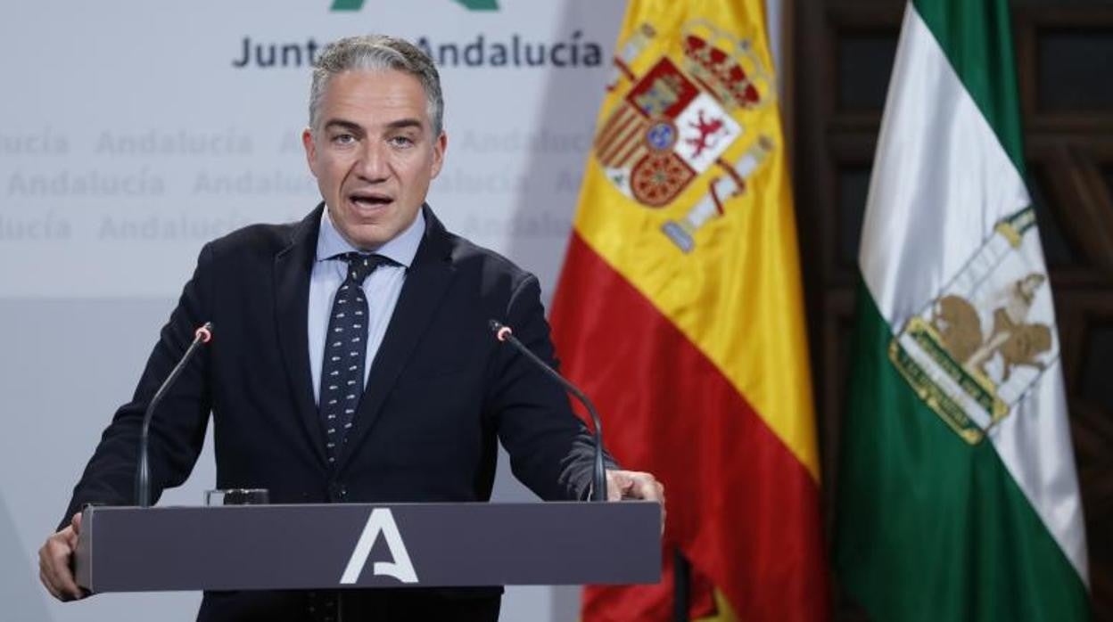 El portavoz del Gobierno, Elías Bendodo, en la rueda de Prensa tras el consejo de Gobierno