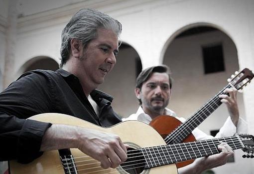 Festival de la Guitarra de Córdoba | El joven Guitarricadelafuente cuelga el cartel de &#039;no hay billetes&#039;