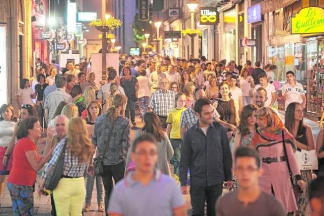 La noche de ver, elegir y comprar
