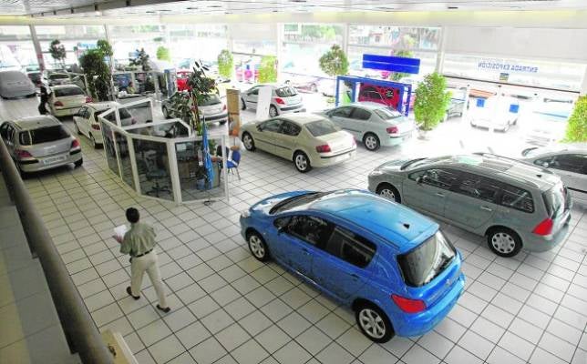 Las ventas de coches en Córdoba suben un 25% al cierre de 2014