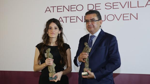 Francisco Robles gana el Premio Ateneo con «El último señorito»