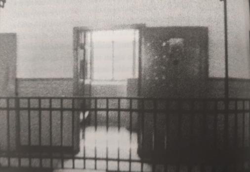 Una de las fotografías de la antigua prisión que ilustra el libro